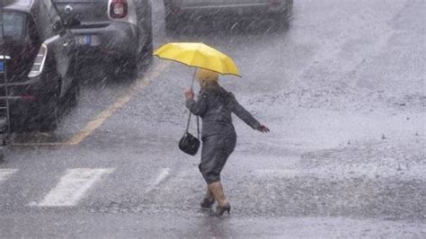 Maltempo Inizio Settimana Choc Piogge Temporali Vento E Netto Calo