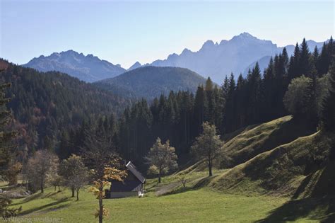 Karnische Alpen, Hoch über der Ortschaft Ugovizza, Italien