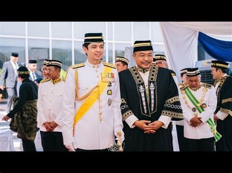 TENGKU HASSANAL BERANGKAT MENGIRINGI ISTIADAT PRMBUKAAN PENGGAL KETIGA