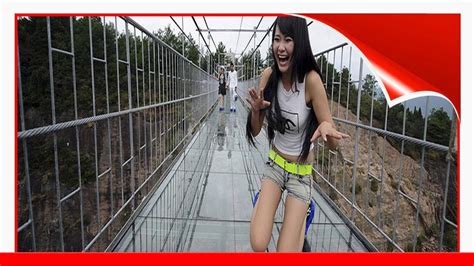 Worlds Longest Glass Bridge 590ft High Opens In China Tourists Too