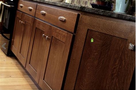 Quarter Sawn Oak Cabinets Light Oak Floor Grayblack Marbled