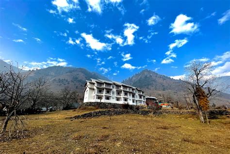 Photos Of Maharaja Palace Hotel In Pahalgam