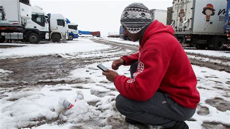 Fotos De Los 2800 Camiones Varados En Mendoza Por El Temporal De Nieve Esperan Para Cruzar A