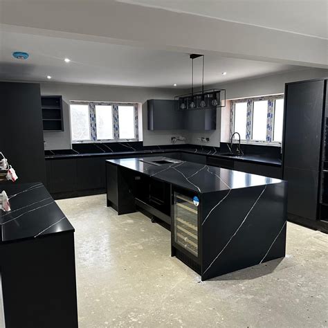 Nero Marquina Ultra Marble