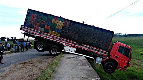 Top Dangerous Crazy Truck Car Driving Fails Rescue Idiots