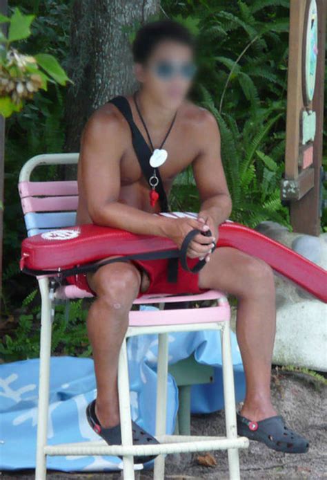 Hot boy khoe cu bự Phần 2