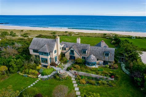 Hamptons Home Of Macklowe Gallery Founders Lists For 60 Million Wsj