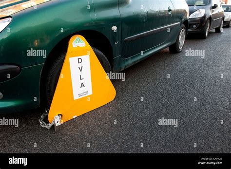 Dvla Wheel Clamp Hi Res Stock Photography And Images Alamy