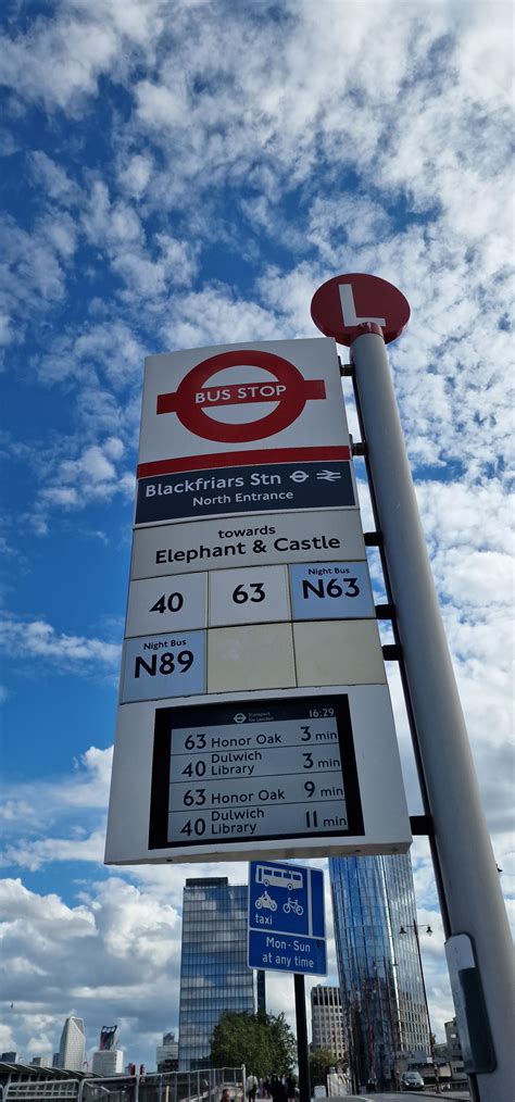 All bus stops need to be like this! : r/london