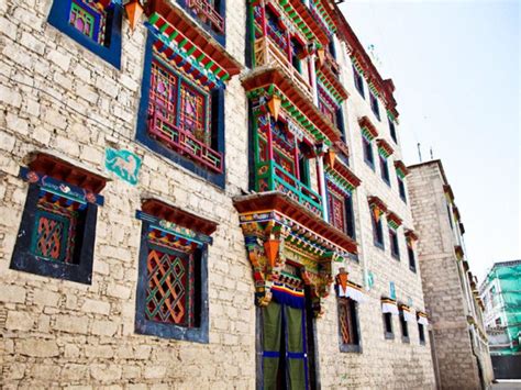 Shambhala Palace Lhasa Tibet Hotel - Deals, Photos & Reviews