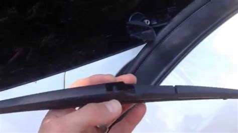 2009 RAV4 How To Remove And Reinstall Rear Wiper Blade YouTube