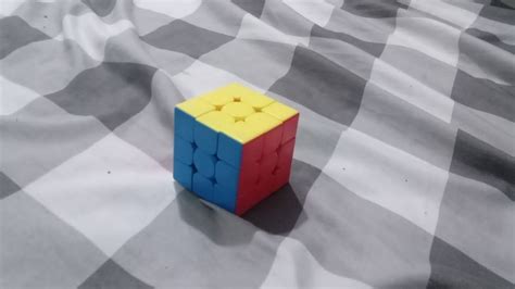 Tutorial Menyelesaikan Rubik 3x3 Metode Termudah Untuk Pemula