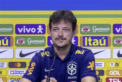 Fernando Diniz convoca Seleção Brasileira para jogos das Eliminatórias