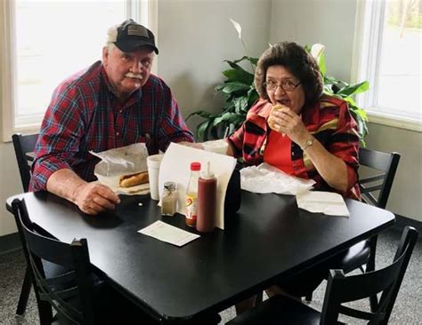 Small Business Spotlight Of The Week Bensons Grill Bladenonline