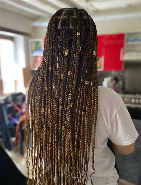 8 Large Knotless Braids With Beads Hairstylecamp