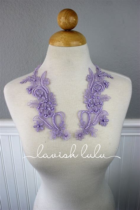 Lavender Daisy Beaded and Sequin Appliqué Pair Sequin appliques