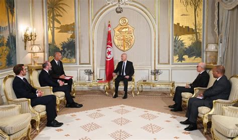 Tunisie Saïed s entretient avec Manfred Weber et prône une approche