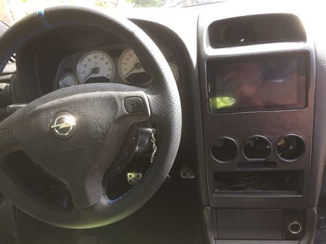 Opel Astra GCC átalakulás - középkonzol 2