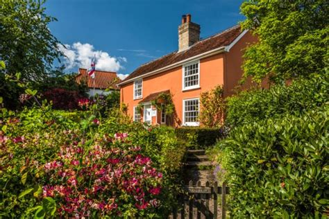 Polstead Suffolk History Photos And Nearby Accommodation