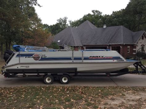 sun tracker party express  sun tracker   sale