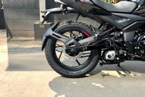 Bajaj Pulsar N150 Pearl Metallic White Colour