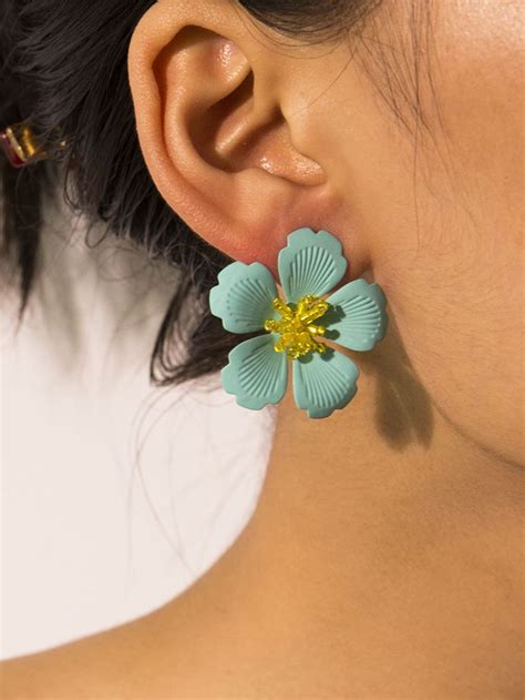 Flower Shaped Stud Earrings In Ceramic Earring Handmade Fashion