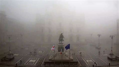 Fitta Nebbia A Milano E Livelli Di Smog Alle Stelle Le Previsioni