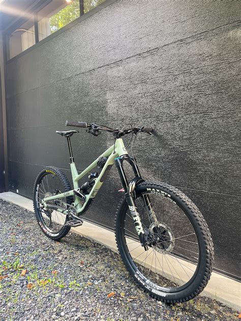 2021 Commencal Clash Essential Large For Sale