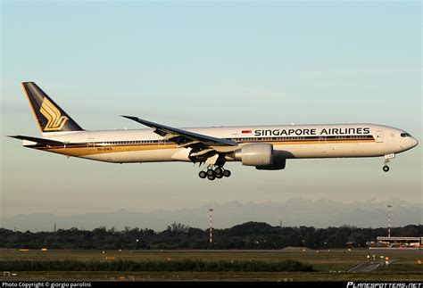 V Sws Singapore Airlines Boeing Er Photo By Giorgio Parolini