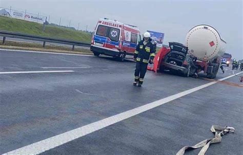 Tragiczne Zderzenie Na Autostradzie A W Wypadku Cysterny