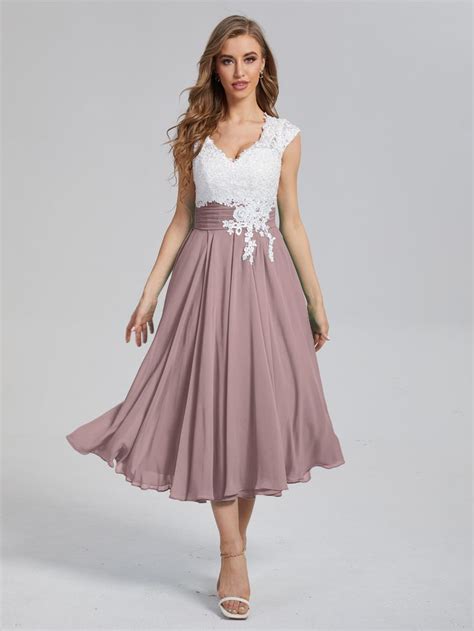 Graceful Lace Tea Length Chiffon Mother Of The Bride Dresses Mother