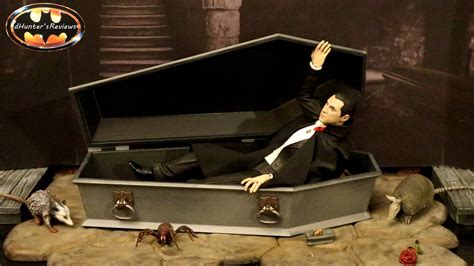 Neca Dracula Accessory Set Coffin Universal Monsters Action Figure