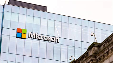 União Europeia vai aprovar a compra da Activision pela Microsoft na