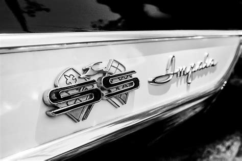 1961 Chevrolet Bel Air Impala Ss Bubble Top Side Emblem 0242bw Photograph By Jill Reger