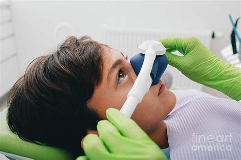 Dentist Administering Nitrous Oxide Photograph By Peakstock Science