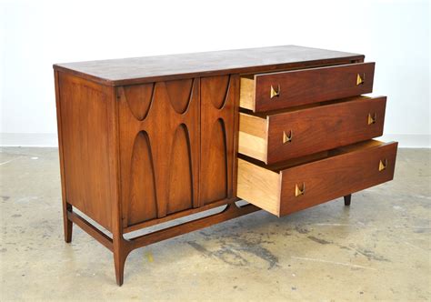 SELECT MODERN Broyhill Brasilia Walnut And Brass Credenza Dresser