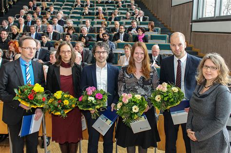 Spitzennachwuchs Wird Gef Rdert Preise F R Herausragende Leistungen