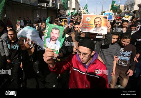 16 Nov 2012 Hebrón Cisjordania Territorios Palestinos Los Palestinos Partidarios De Hamas