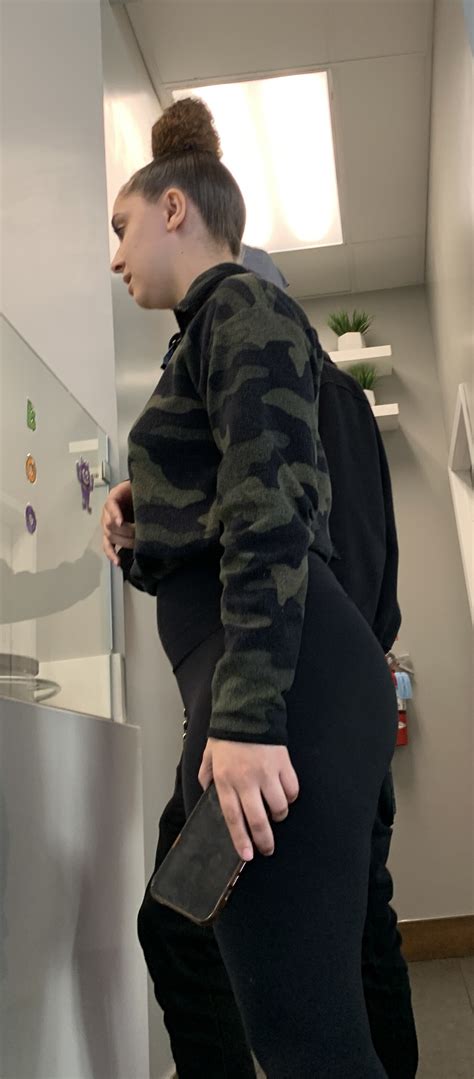 Perfect Pawg Ass In Lulu Pants Spandex Leggings Yoga Pants Forum