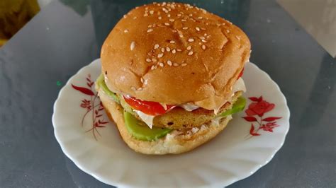 Paneer Tikki Burger Aloo Tikki Burger Burger Recipe How To Make