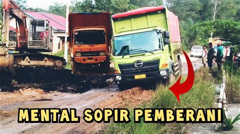 Tak Juga Gentar Truk Fuso Hd Dan Hino Hijau Meskipun Temannya Baru Saja