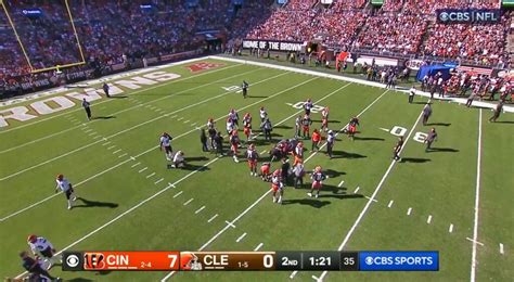 Video Disgusting Cleveland Browns Fans Were Cheering After Qb Deshaun