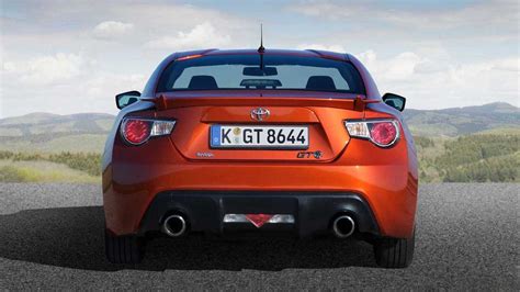 Comparatif Entre La Nouvelle Toyota Gr 86 Et La Gt 86