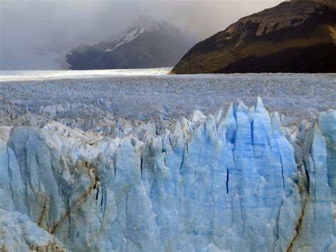 Iceberg La Parete Di Ghiaccio Blu Piccoli Pezzi Di Ghiaccio Che