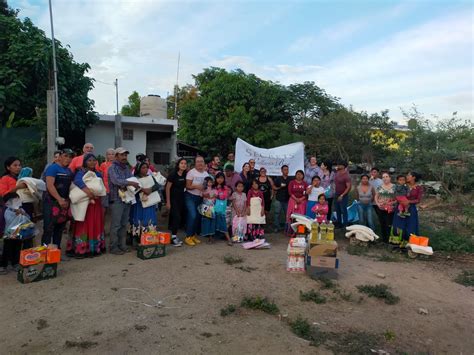 Llevan Juguetes Despensa Y Cobijas A Huicholes En El Coatante