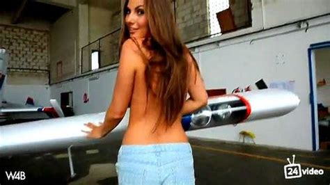 Watch Большие сиськи в самолете Рюнетка Ольшие Сиськи Big Tits Porn SpankBang