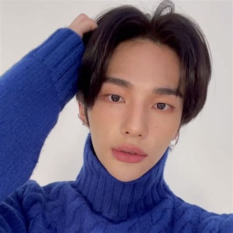Skz Hyunjin On 💭 Referencias Hermosa