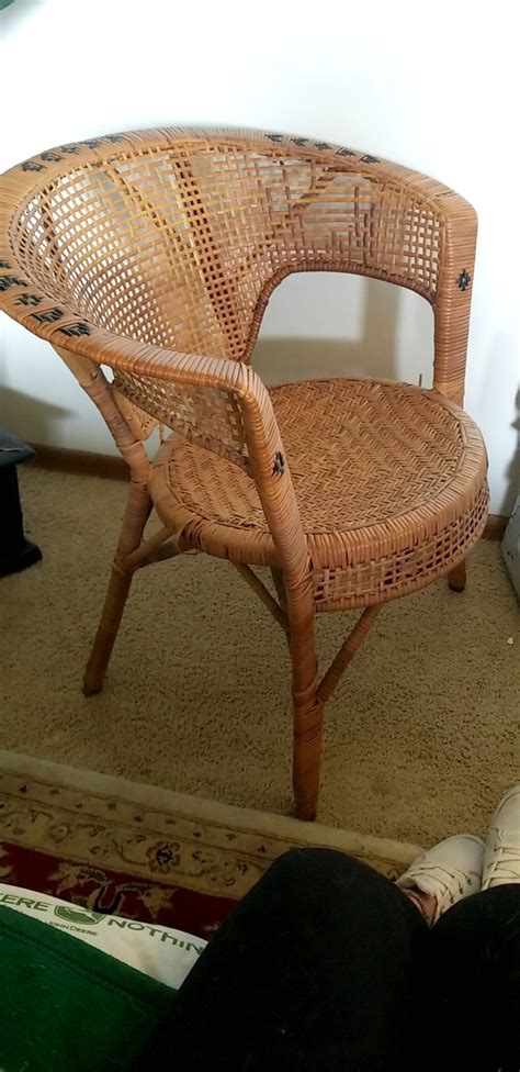 Value Of A Vintage Wicker Chair Thriftyfun