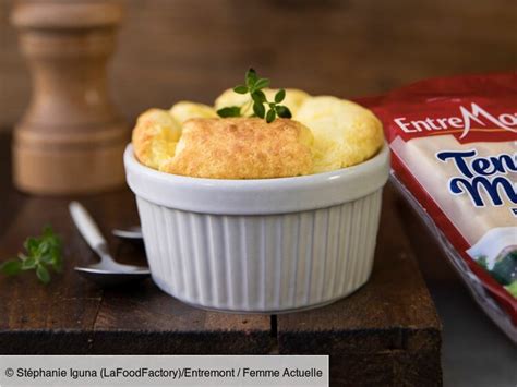 Petits soufflés à l emmental rapide découvrez les recettes de cuisine