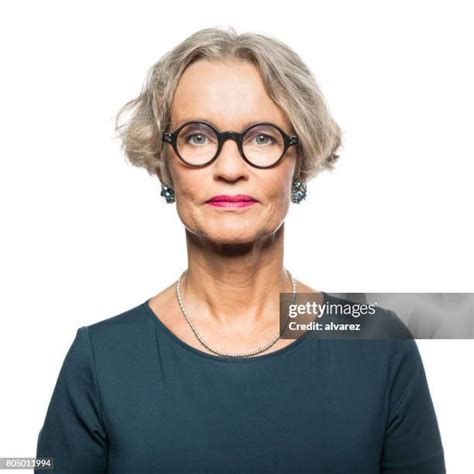 Old Lady White Background Glasses Fotografías E Imágenes De Stock